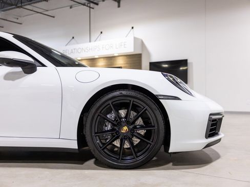 Used 2022 Porsche 911 Carrera image 23