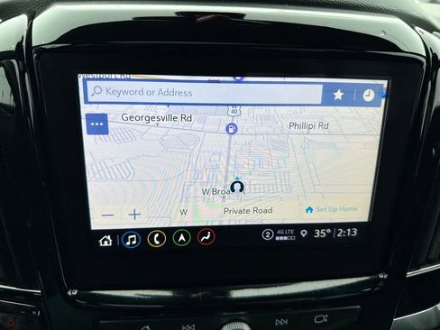 Used 2023 Chevrolet Traverse RS image 18