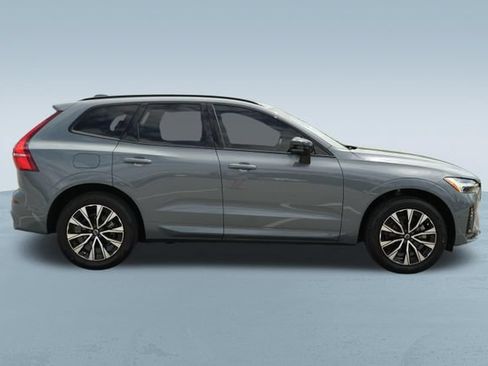 Used 2023 Volvo XC60 B5 Plus w/ Protection Package Premier FWD image 10