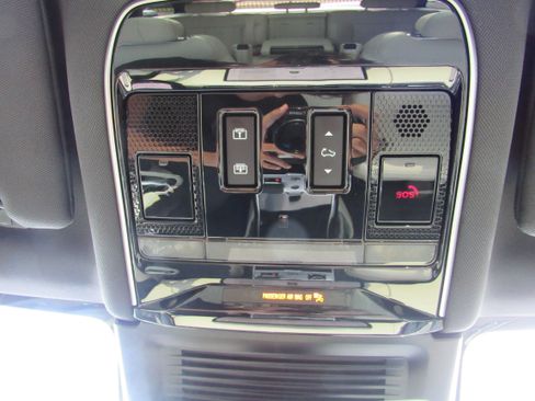 Used 2023 Land Rover Range Rover SE AWD/4WD image 27