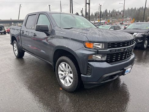 Certified 2022 Chevrolet Silverado 1500 Custom image 3