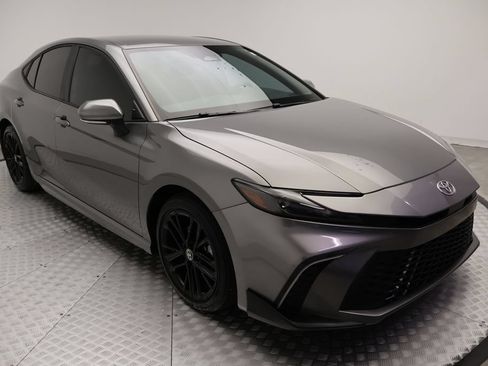 Certified 2025 Toyota Camry SE w/ Convenience Package FWD image 6