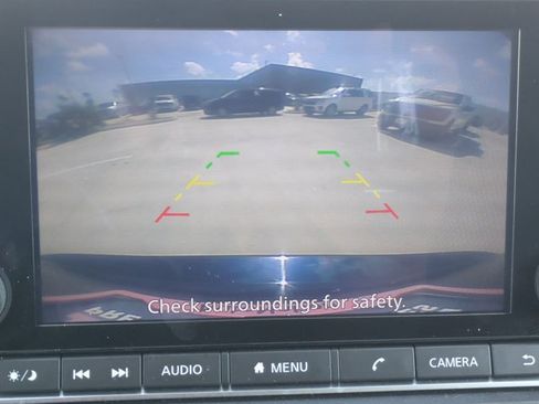 Used 2024 Nissan Rogue SV FWD image 14