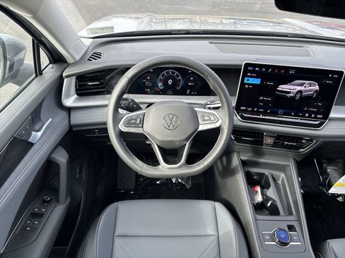 New 2026 Volkswagen Tiguan SE AWD/4WD image 15
