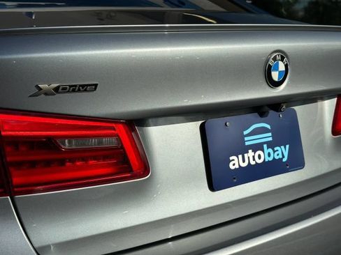 Used 2018 BMW M550i xDrive AWD/4WD image 16