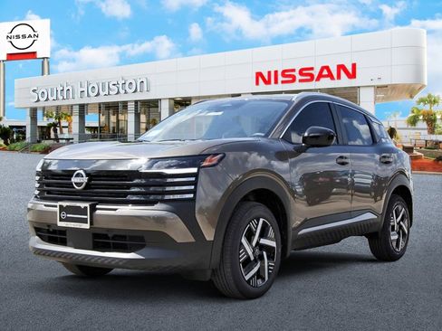 New 2026 Nissan Kicks SV w/ Charging Package FWD image 2