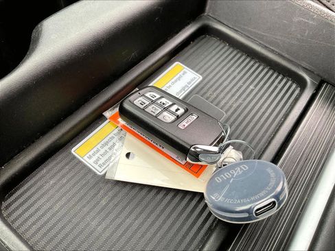 Used 2018 Honda Odyssey Elite image 13