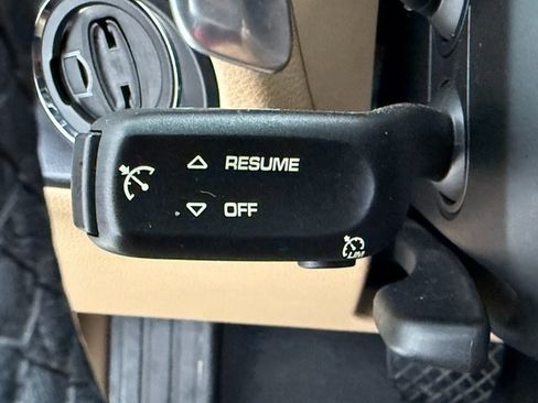 Used 2019 Porsche Macan Base image 12