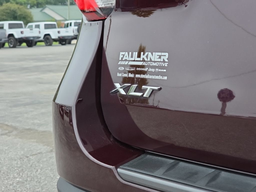 Used 2023 Ford Explorer XLT w/ Equipment Group 202A AWD/4WD image 12