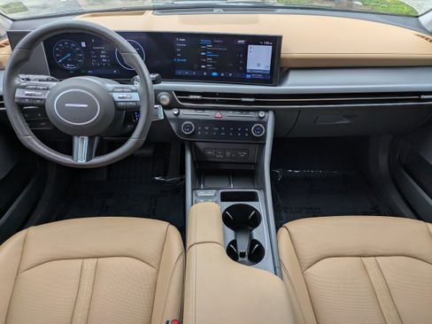 Used 2025 Hyundai Sonata Limited FWD image 14