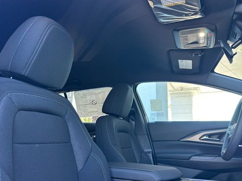 New 2026 Chevrolet Equinox EV LT image 16