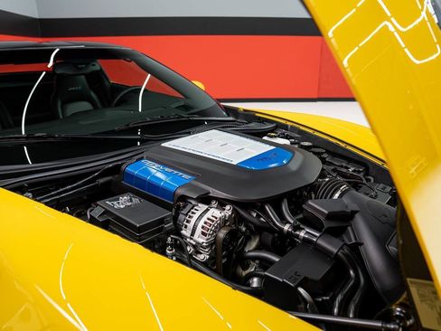 Used 2010 Chevrolet Corvette ZR1 w/ Preferred Equipment Group RWD image 14