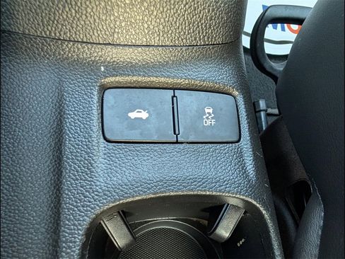 Used 2020 Chevrolet Sonic Premier image 19