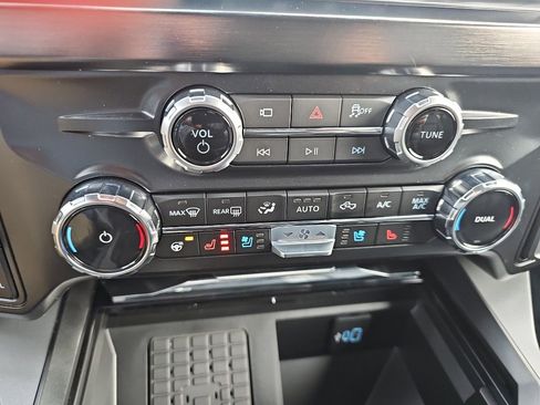 New 2026 Ford F350 Lariat w/ Lariat Ultimate Package image 53