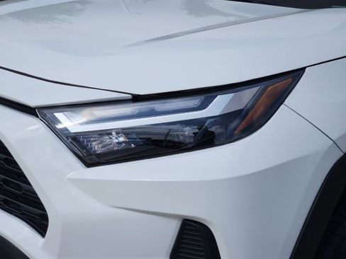 Used 2024 Toyota RAV4 LE AWD/4WD image 6