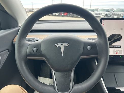 Used 2021 Tesla Model Y Long Range image 27