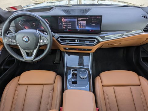 Used 2023 BMW 330i Sedan w/ Premium Package image 17