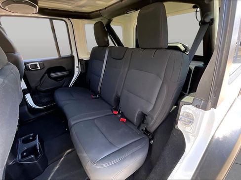 Used 2018 Jeep Wrangler Unlimited Sport S AWD/4WD image 19