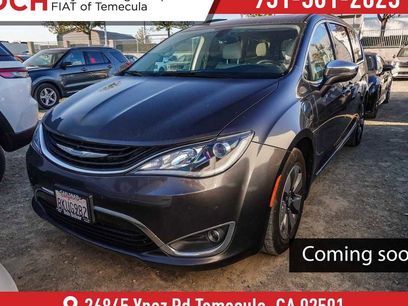 Certified 2019 Chrysler Pacifica Limited