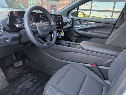 Used 2025 Chevrolet Blazer EV AWD Police image 22