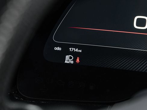 Used 2025 Ferrari Purosangue AWD/4WD image 58