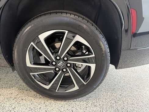 Used 2025 Buick Enclave Sport Touring image 38