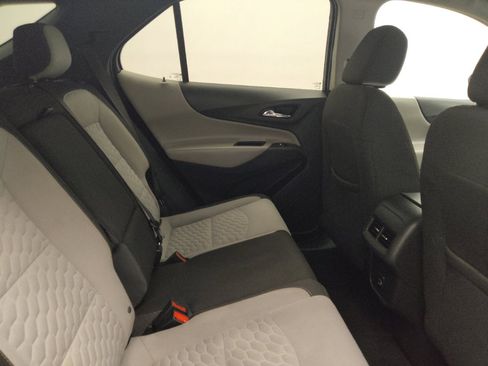 Used 2021 Chevrolet Equinox LS w/ LS Convenience Package FWD image 19