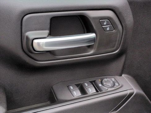 Used 2026 Chevrolet Silverado 1500 Custom w/ LPO, Dark Essentials Package AWD/4WD image 12