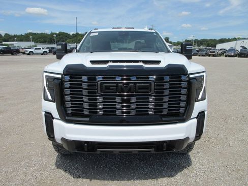 New 2026 GMC Sierra 2500 SLT w/ SLT Convenience Package AWD/4WD image 12