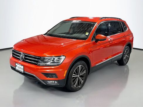 Used 2018 Volkswagen Tiguan SE w/ 18" Alloy Wheels Package image 1