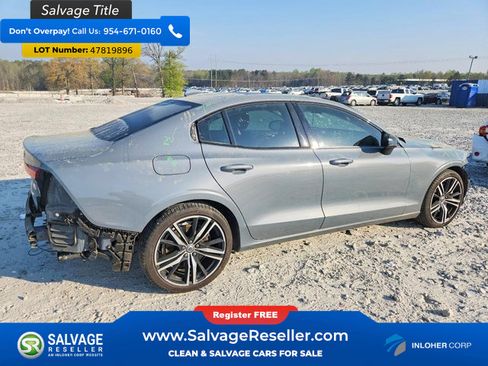 Used 2022 Volvo S60 T8 R-Design Expression w/ Advanced Package AWD/4WD image 4