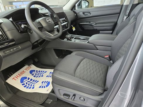 New 2026 Nissan Pathfinder SV image 4