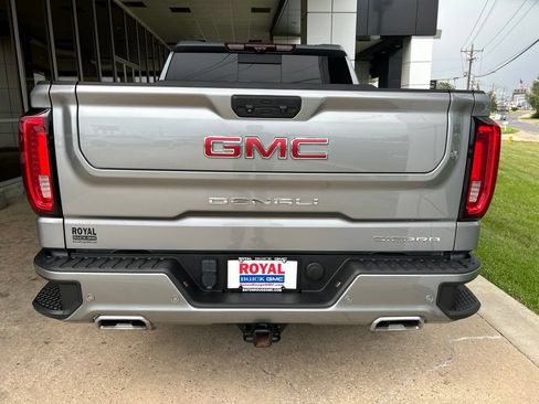 Used 2023 GMC Sierra 1500 Denali w/ Denali Reserve Package AWD/4WD image 6