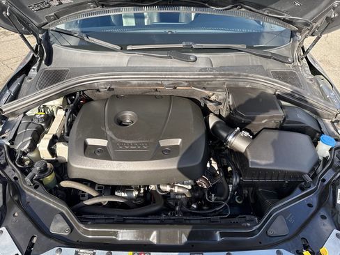 Used 2017 Volvo XC60 T5 Dynamic w/ Preferred Option Package image 12