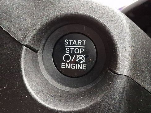 Used 2018 Jeep Compass Latitude AWD/4WD image 24