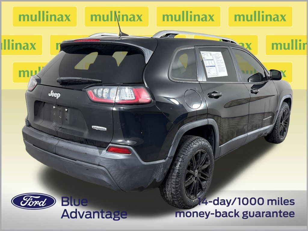 Used 2021 Jeep Cherokee Latitude FWD image 4