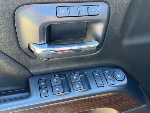 Used 2017 GMC Sierra 1500 Denali AWD/4WD image 19