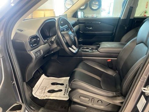 Used 2025 Honda Pilot EX-L image 28