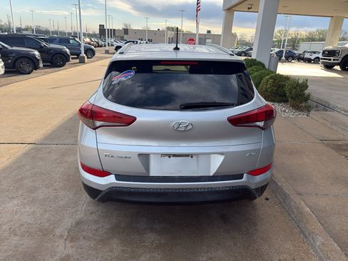 Used 2017 Hyundai Tucson SE image 7
