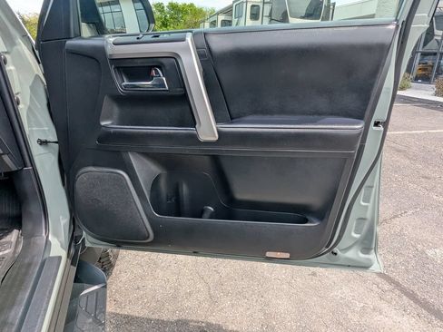 Used 2022 Toyota 4Runner Trail Special Edition AWD/4WD image 36