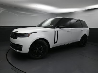 New 2025 Land Rover Range Rover Long Wheelbase SE
