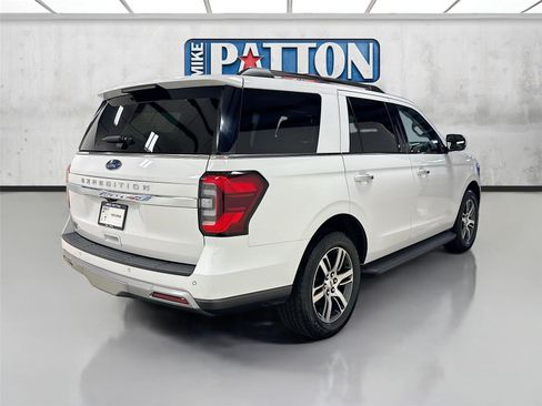 Used 2024 Ford Expedition Limited image 7