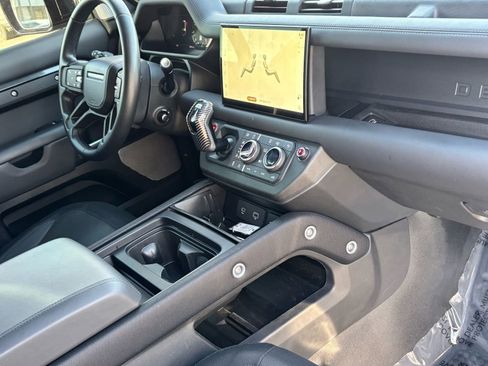 Used 2024 Land Rover Defender 130 Outbound image 12