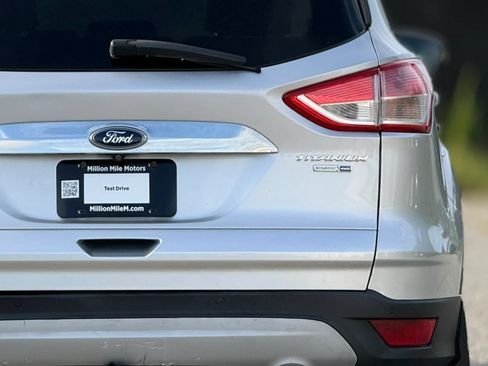 Used 2015 Ford Escape Titanium w/ Equipment Group 301A AWD/4WD image 14
