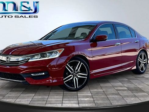 Used 2017 Honda Accord Sport image 1