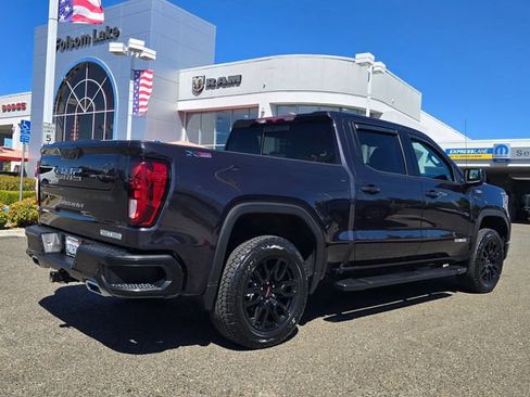 Used 2022 GMC Sierra 1500 Elevation w/ Elevation Premium Package AWD/4WD image 4