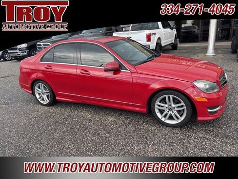 Used 2014 Mercedes-Benz C 250 Sedan image 2