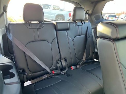 New 2025 Honda Pilot Black Edition image 12