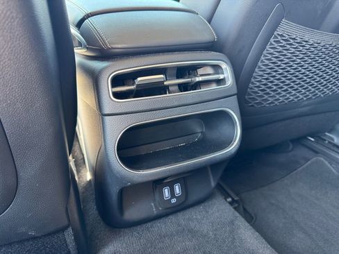 Used 2025 Genesis GV70 2.5T image 17