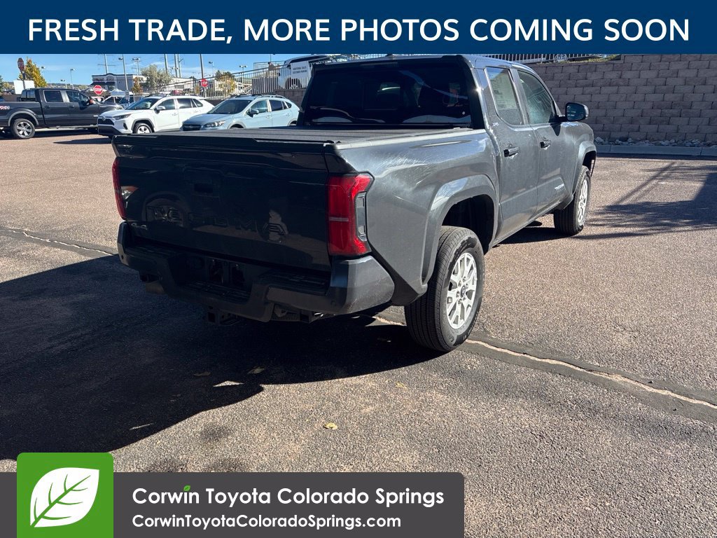 Used 2025 Toyota Tacoma SR5 AWD/4WD image 8